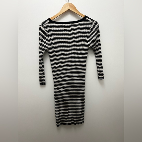 KNITZ For Love & Lemons - Sweater Dress - Size M - Picture 5 of 5